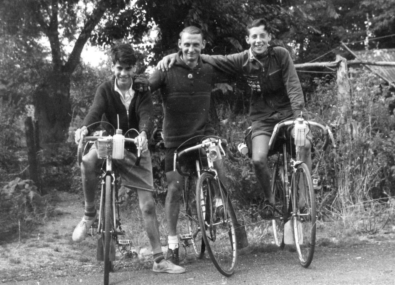 One of our happy customers, with friends, in their youth! One of our happy customers, with friends, in their youth!